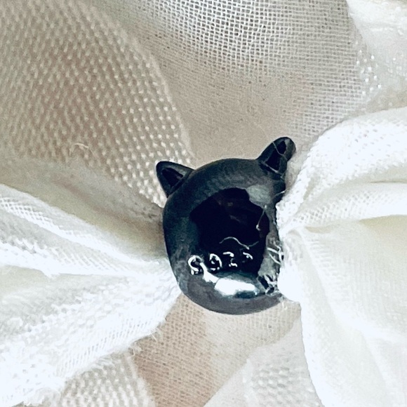 🦇 NWOT Bat Charm – Halloween ✨ - Picture 5 of 8